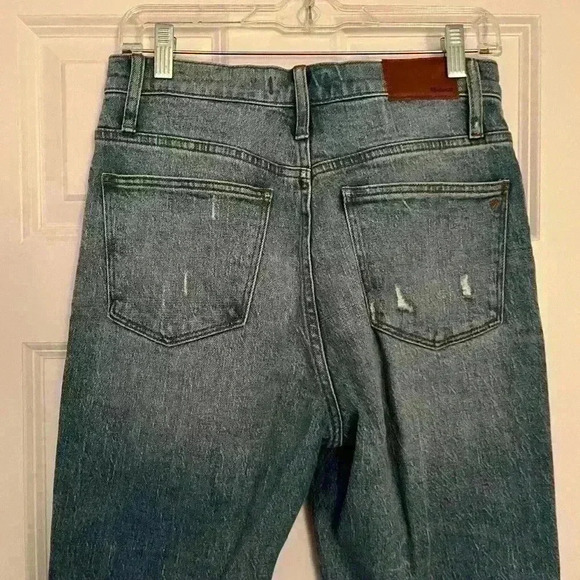 Madewell Classic Straight Jean - Picture 9 of 10
